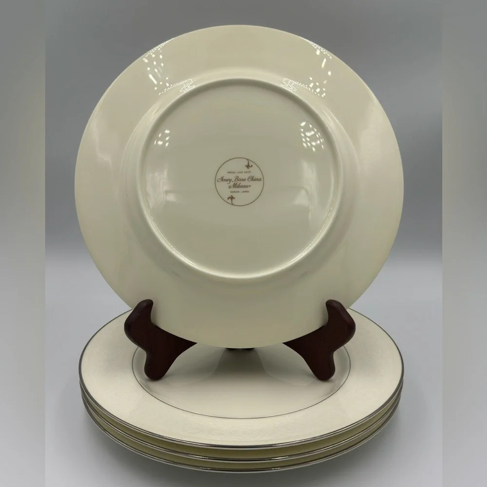 Vintage Mikasa “Bridal Lace” Ivory Bone China Service for 4